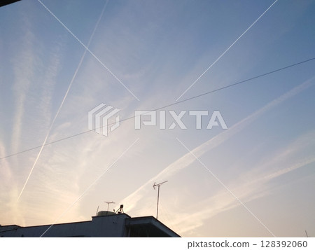 流雲和天空 流雲和天空 128392060