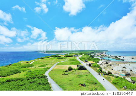 Okinawa, Miyakojima, blue sky and sea from Higashi-Hennazaki 128395447