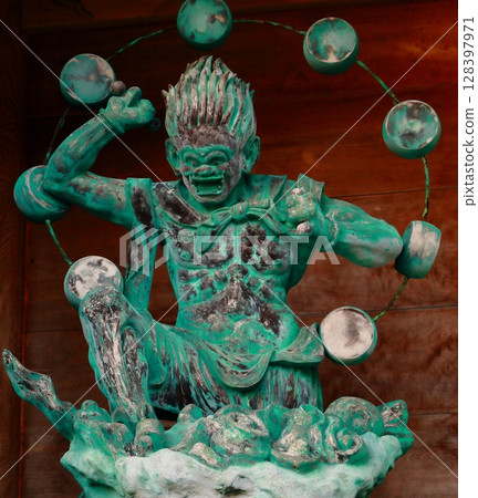 Raijin Temple Guardian Deity 128397971