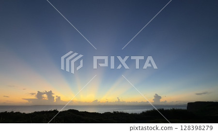 溢出的光線 128398279