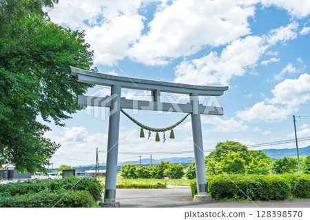 (Torii gate) The Okuma Inari Shrine and the Okuma Park Plaza (Asagiri Town, Kuma District) illuminated in the summer light (Torii gate) The Okuma Inari Shrine and the Okuma Park Plaza (Asagiri Town, Kuma District) illuminated in the summer light 128398570
