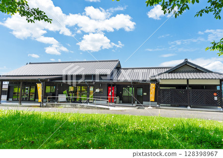 （商品店面）日本唯一以「幸福」命名的車站（岡留幸福站）朝霧町球磨郡人吉 128398967