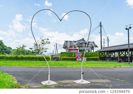 Scenery around the station that brings happiness: The only active station in Japan named "Happiness" (Okadome Kofuku Station) Hitoyoshi, Asagiri Town, Kuma District Scenery around the station that brings happiness: The only active station in Japan named "Happiness" (Okadome Kofuku Station) Hitoyoshi, Asagiri Town, Kuma District 128398970