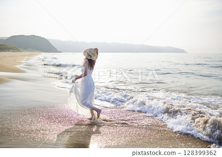 Singing Sand Beach Singing Sand Beach 128399362