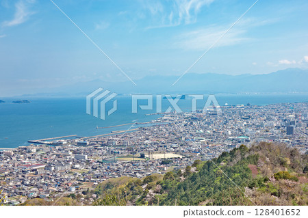 [Overlooking Imabari City from the Chikamiyama Observatory] Chikamicho, Imabari City, Ehime Prefecture 128401652