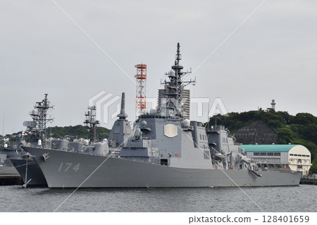 Escort ship Kurishima 128401659