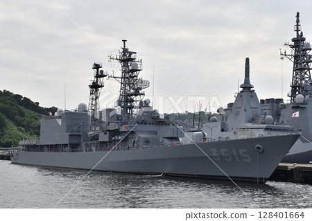 Training ship Yamagiri Training ship Yamagiri 128401664
