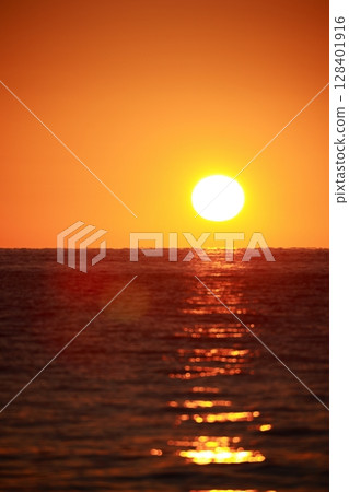 太陽升起 太陽升起 128401916