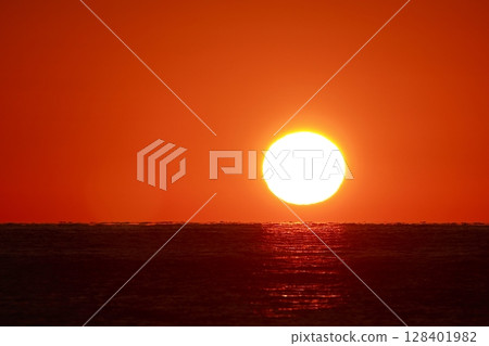 太陽升起 128401982