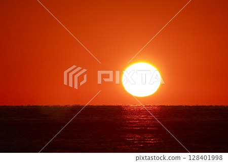 Dharma sunset 128401998