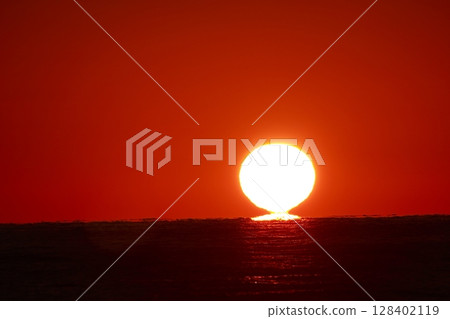 Dharma sunset 128402119