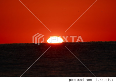 達摩日落 128402195