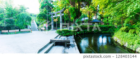 白川湧泉,日本百名水之一,旅遊景點,寺廟境內景色(阿蘇南阿蘇村) 白川湧泉,日本百名水之一,旅遊景點,寺廟境內景色(阿蘇南阿蘇村) 128403144