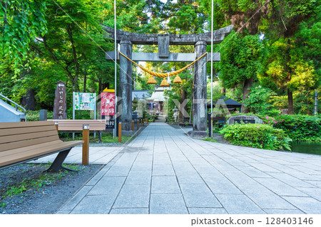 Shirakawa Springs, one of Japan's top 100 water sources, tourist spot, view of the temple grounds (Minamiaso Village, Aso) Shirakawa Springs, one of Japan's top 100 water sources, tourist spot, view of the temple grounds (Minamiaso Village, Aso) 128403146