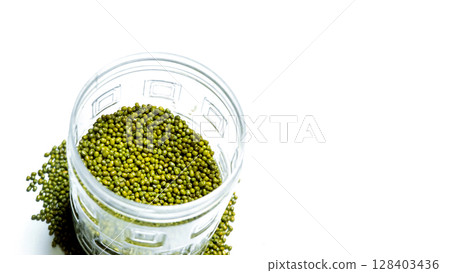 Close-up of mung beans on white background 128403436