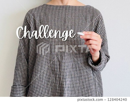 寫詞挑戰的女人 128404240