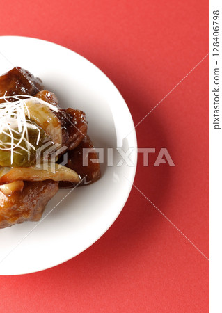 Black vinegar sweet and sour pork Black vinegar sweet and sour pork 128406798