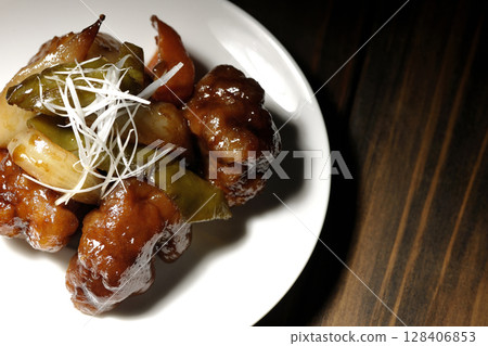 Black vinegar sweet and sour pork Black vinegar sweet and sour pork 128406853