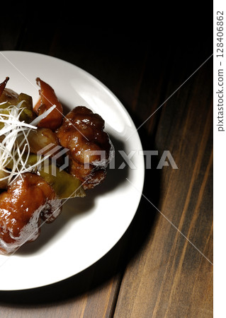 Black vinegar sweet and sour pork 128406862