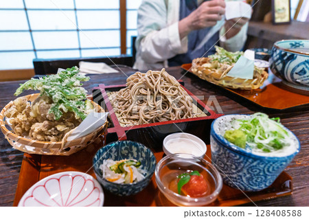 (Meals) A relaxing soba restaurant in the forest of Minamioguni where you can hear the birds singing. (Meals) A relaxing soba restaurant in the forest of Minamioguni where you can hear the birds singing. 128408588