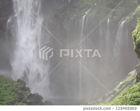 Kegon Waterfall 128408869