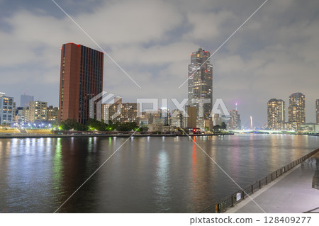 東京都中央區勝哄橋的夜景 128409277