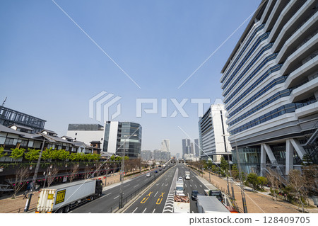 Scenery of Toyosu Market in Koto Ward, Tokyo 128409705