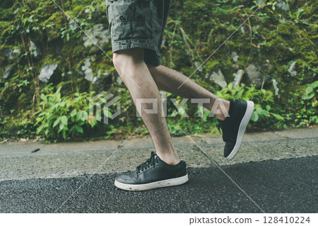 rain, rainy, walk 128410224