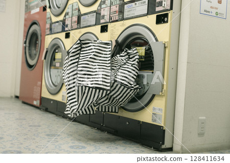 Coin laundry polypropylene large bag laundry bag 128411634