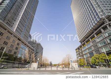 Scenery of Marunouchi in Chiyoda Ward, Tokyo Scenery of Marunouchi in Chiyoda Ward, Tokyo 128412665