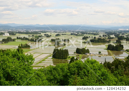 A view of Igune from Enmanji Kannonyama 128414232
