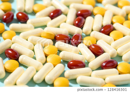 大量膠囊和片劑補充劑 128416301