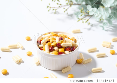 大量膠囊和片劑補充劑 大量膠囊和片劑補充劑 128416521