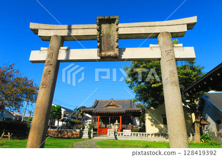 Various views of Nitta Inari Shrine (Nitta, Adachi Ward, Tokyo) 128419392