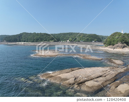 Wakayama Prefecture, Japan's Uyuni Salt Flats, spectacular view of Tenjinzaki, drone photography Wakayama Prefecture, Japan's Uyuni Salt Flats, spectacular view of Tenjinzaki, drone photography 128420408