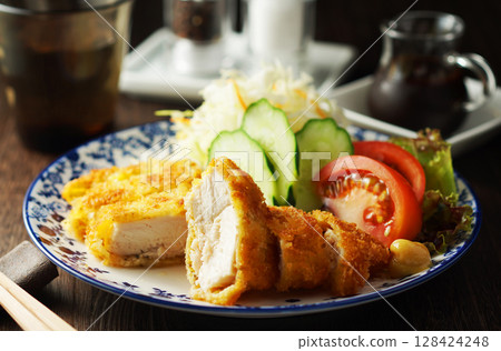 Chicken cutlet 128424248