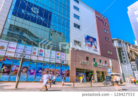 7月的東京街景。海外遊客持續增加…秋葉原外國遊客熙熙攘攘=第3名 128427553