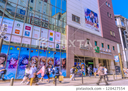 7月的東京街景。海外遊客持續增加…秋葉原外國遊客熙熙攘攘=第3名 128427554
