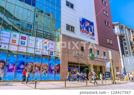 7月的東京街景。海外遊客持續增加…秋葉原外國遊客熙熙攘攘=第3名 128427567