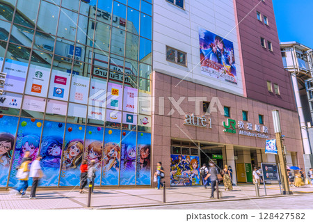Tokyo cityscape in July. Inbound tourism continues... Akihabara bustling with foreign tourists = 3rd 128427582