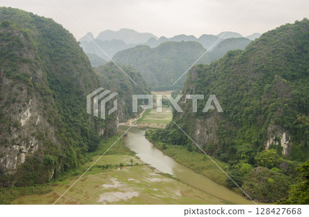 Ngo Dong River. 128427668