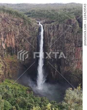 Vertical Echoes - A Stream Cutting Through the Cliffs of Wallaman Falls Vertical Echoes - A Stream Cutting Through the Cliffs of Wallaman Falls 128429543