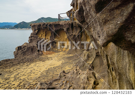 Scenery of Onigajo Castle in Kumano City, Mie Prefecture 128432183