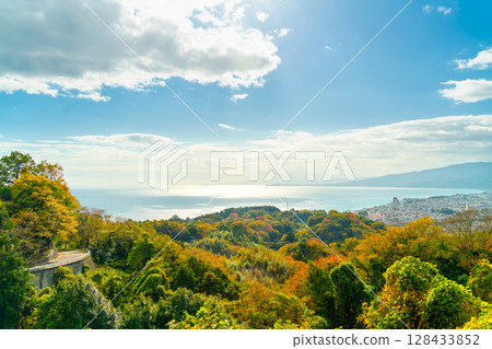 俯瞰小田原和伊豆的城市景觀 128433852
