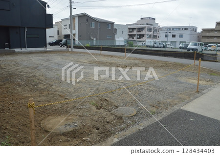 Open space 128434403