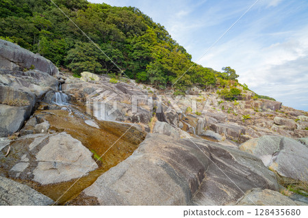 三重縣尾鷲市的尾海(Ohai)風景 三重縣尾鷲市的尾海(Ohai)風景 128435680