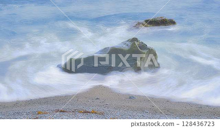 The sea where time passes quietly 128436723