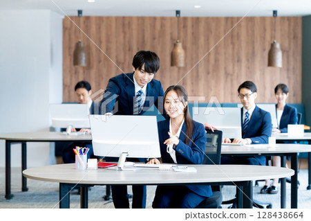 Business person working in the office 128438664