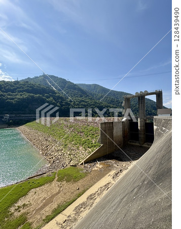 新潟縣南魚沼郡湯澤町二子水壩、奧喜四津發電所 128439490