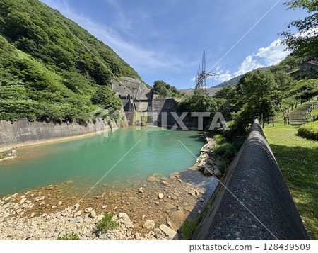 新潟縣南魚沼郡湯澤町二子水壩、奧喜四津發電所 新潟縣南魚沼郡湯澤町二子水壩、奧喜四津發電所 128439509